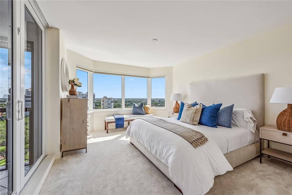 CARLYSLE AT BAY COLONY - Residential