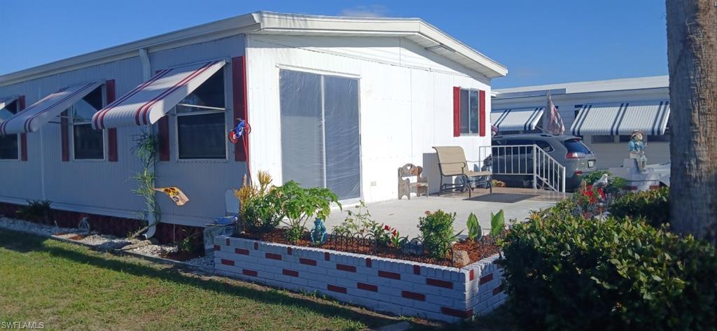 LAZY DAYS MOBILE VILLAGE - Residential