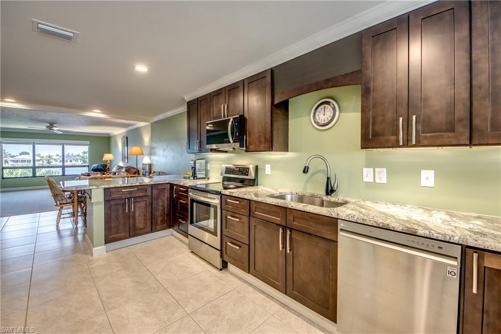 BAYSHORE CONDO - Residential