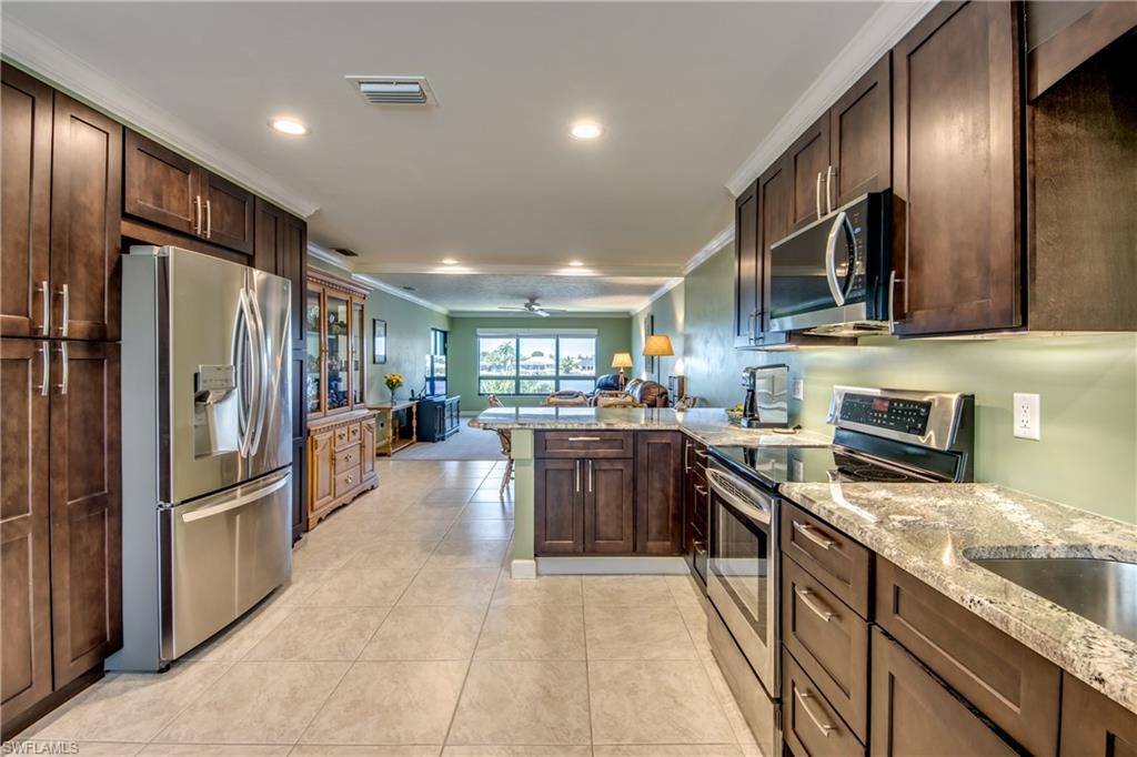 BAYSHORE CONDO - Residential