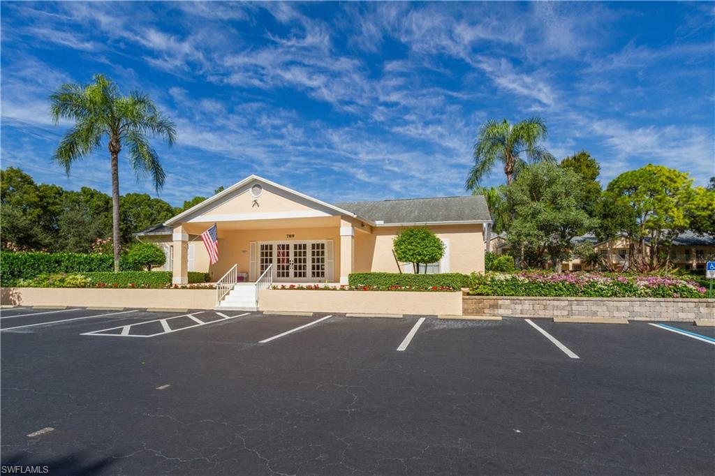 WIGGINS LAKES AND PRESERVES - Residential