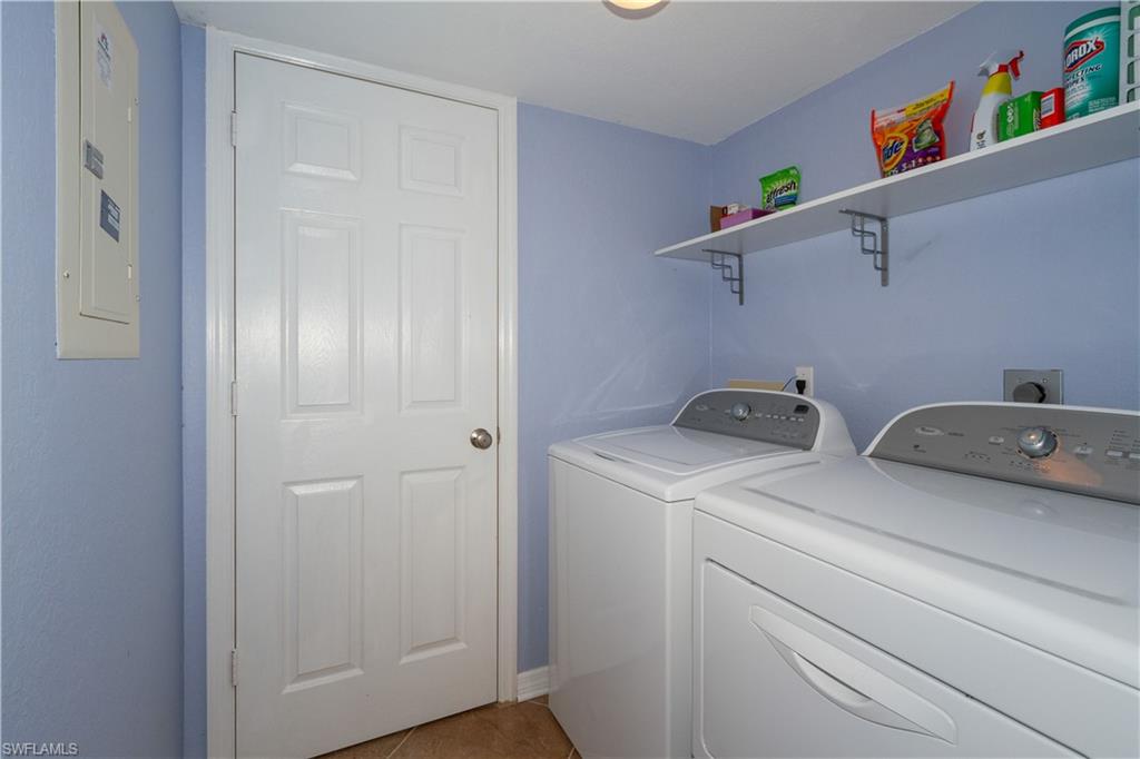 WIGGINS LAKES AND PRESERVES - Residential