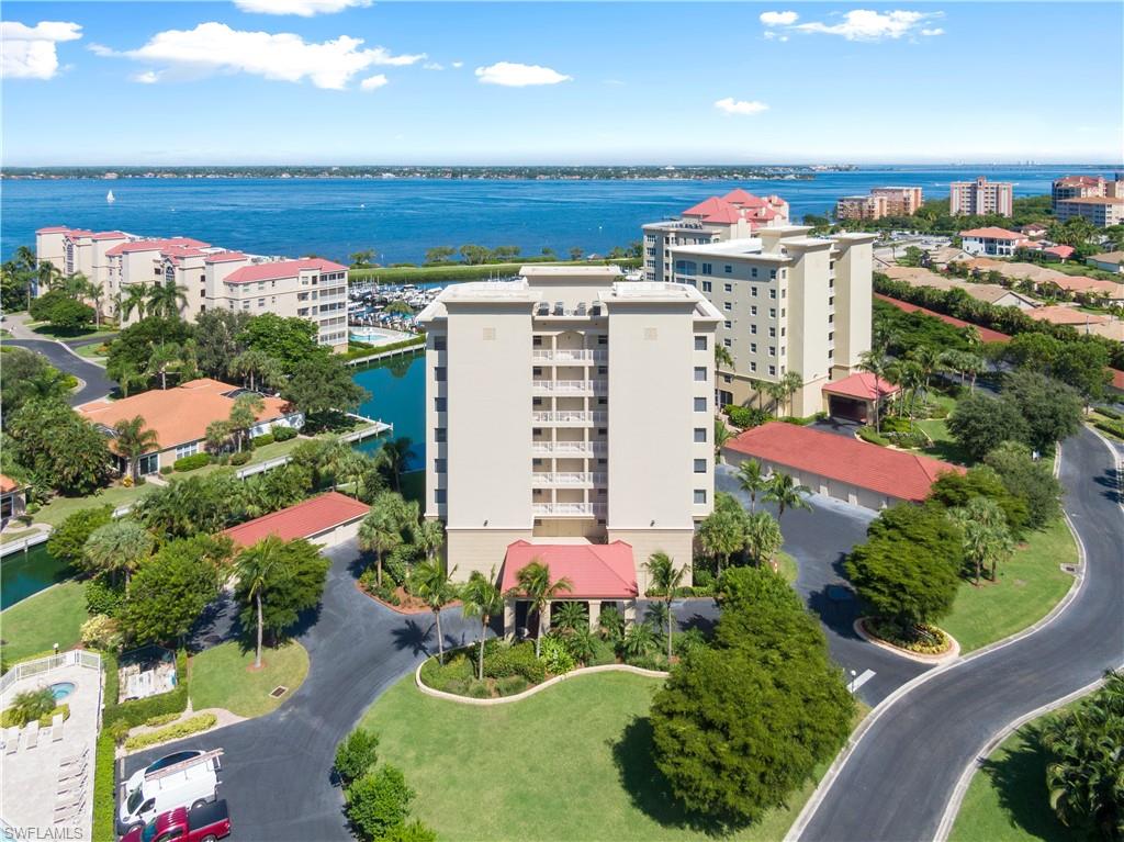 HARBOUR ISLE YACHT AND RACQUET CLUB CONDO - Residential