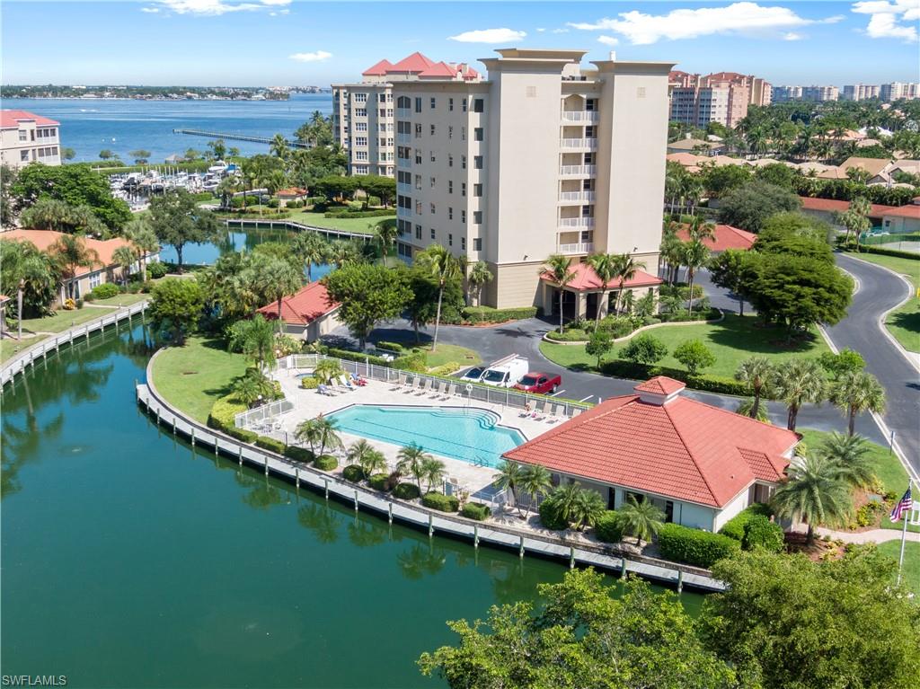 HARBOUR ISLE YACHT AND RACQUET CLUB CONDO - Residential