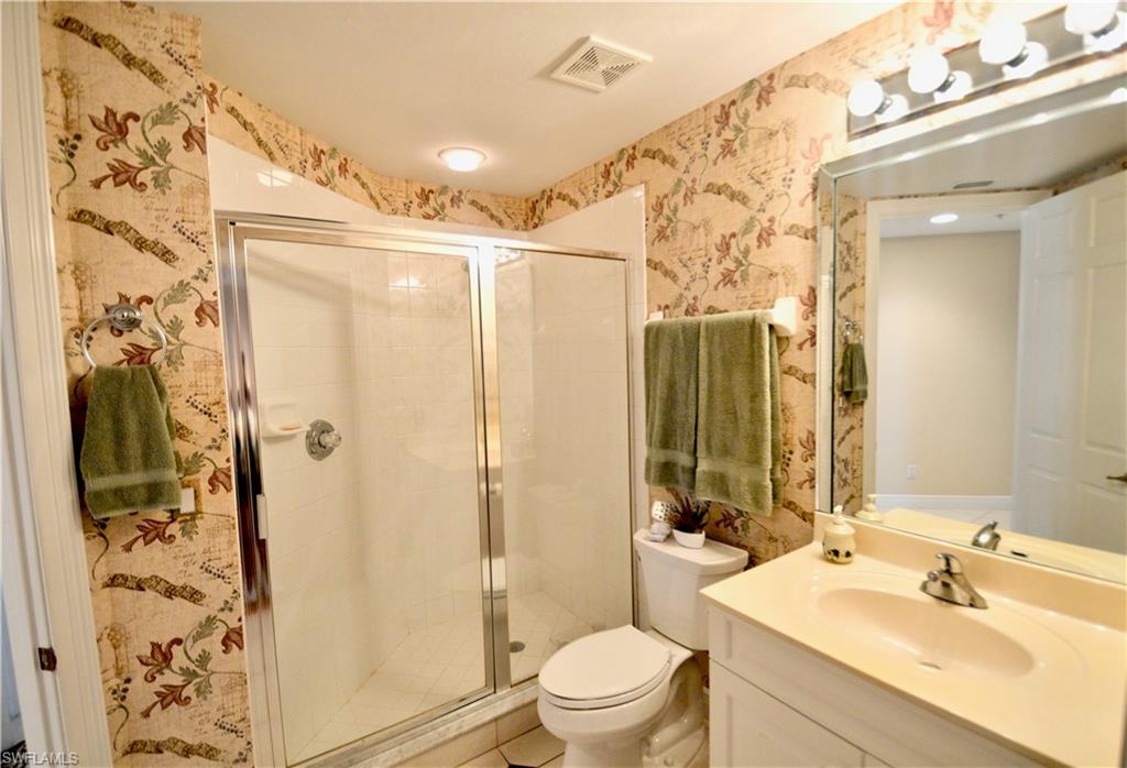 HARBOUR ISLE YACHT AND RACQUET CLUB CONDO - Residential