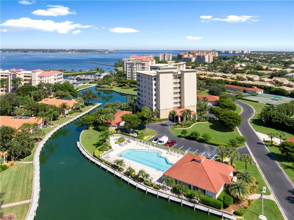 HARBOUR ISLE YACHT AND RACQUET CLUB CONDO - Residential