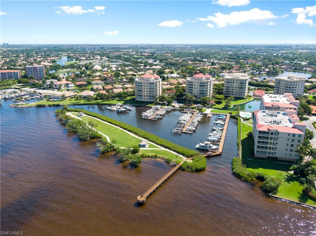 HARBOUR ISLE YACHT AND RACQUET CLUB CONDO - Residential