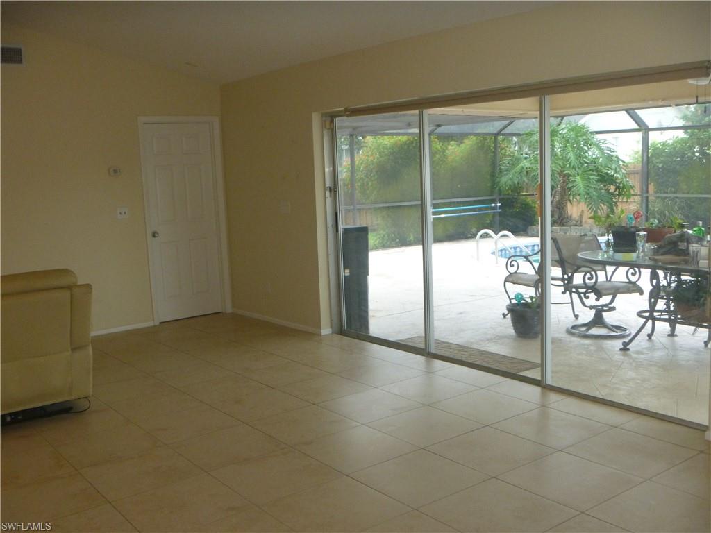 COUNTRY CLUB ESTATES - Residential