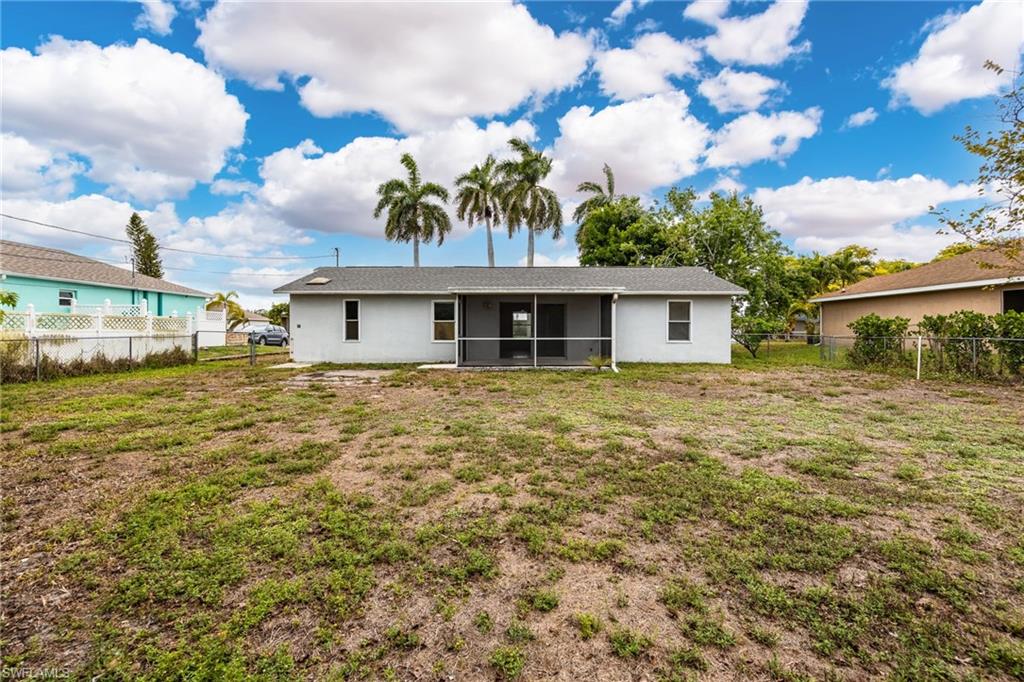 CAPE CORAL - Residential