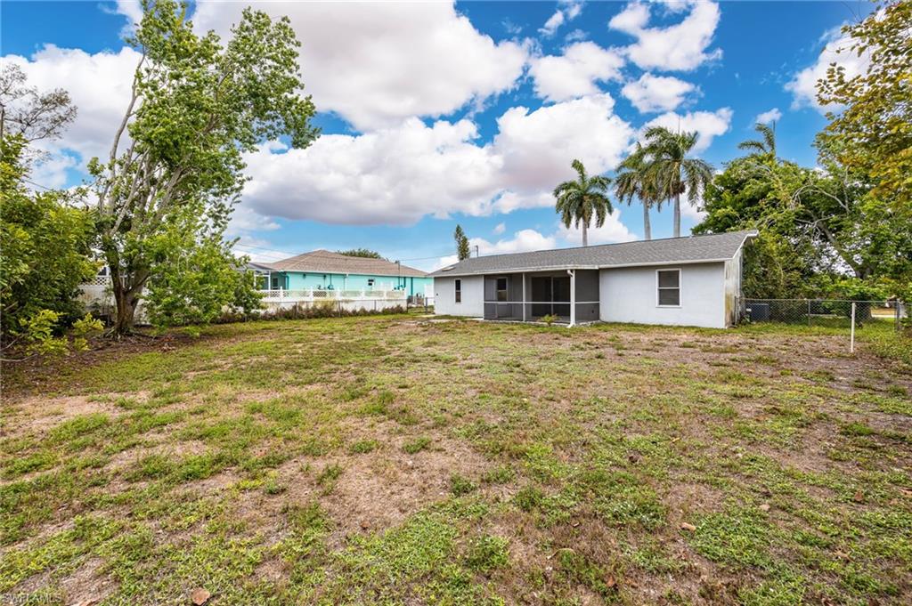 CAPE CORAL - Residential