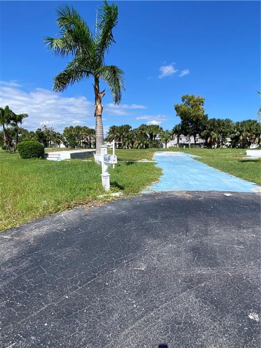 Your South Florida dream awaits in beautiful Plantation Estates Mobile Home Co-op park. Beautiful cul-de-sac lot. Affordable full and part-time living has arrived. Provide your mobile/manufactured home and enjoy the low HOA fees of co-op ownership. This community is located very close to Fort Myers Beach, Sanibel Island and all of the best shopping and dining that SW Florida has to offer. Although continuing its recovery from Hurricane Ian, this community is a great place for your Florida home.
