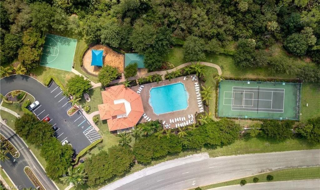 COLONNADE AT FORUM - Residential