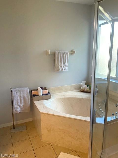 COLONNADE AT FORUM - Residential