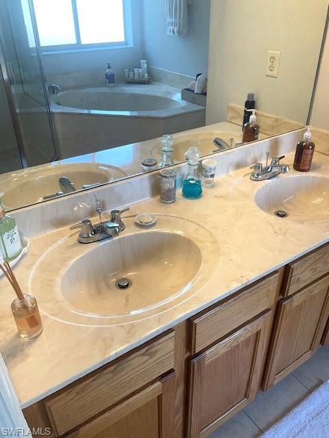 COLONNADE AT FORUM - Residential