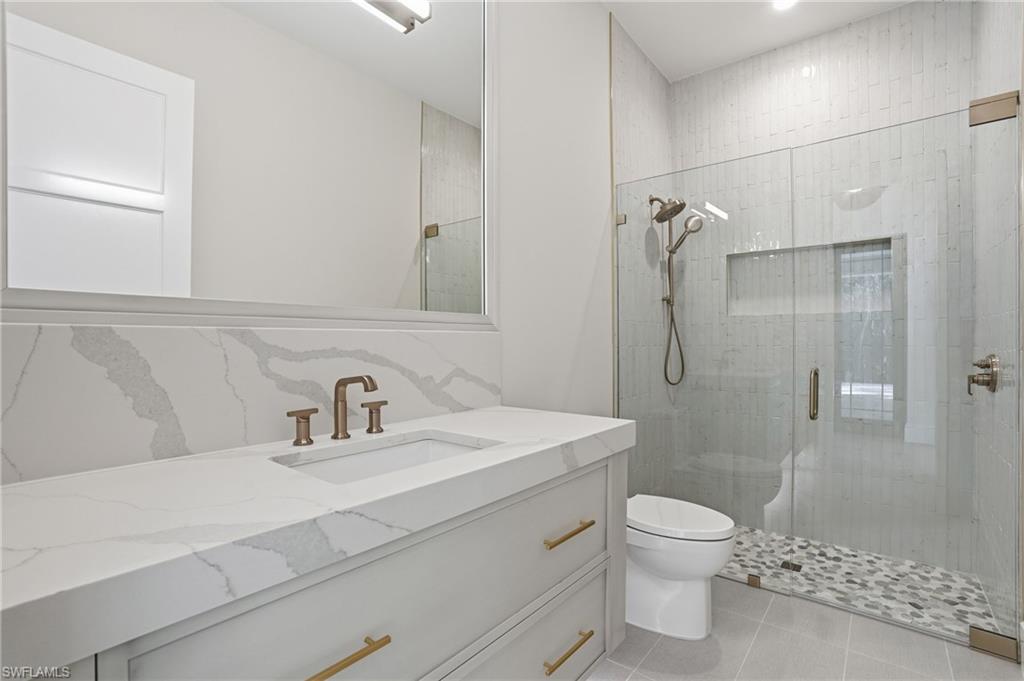 QUAIL WEST - Residential