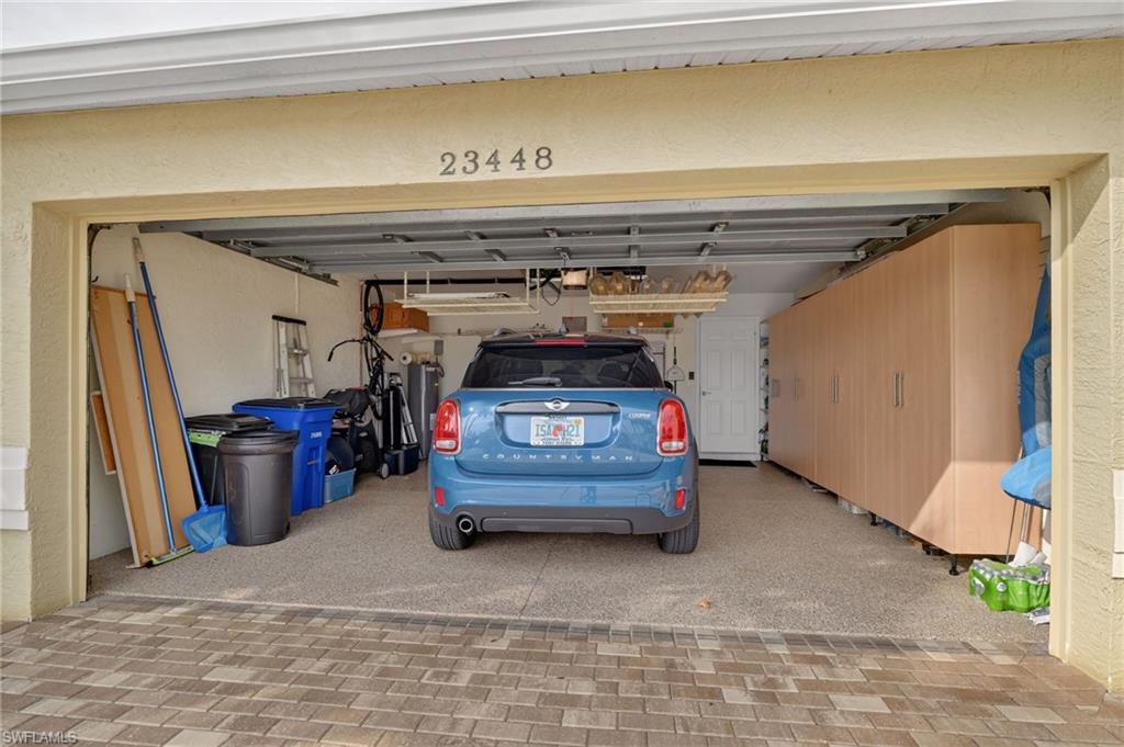 MEADOWBROOK - Residential