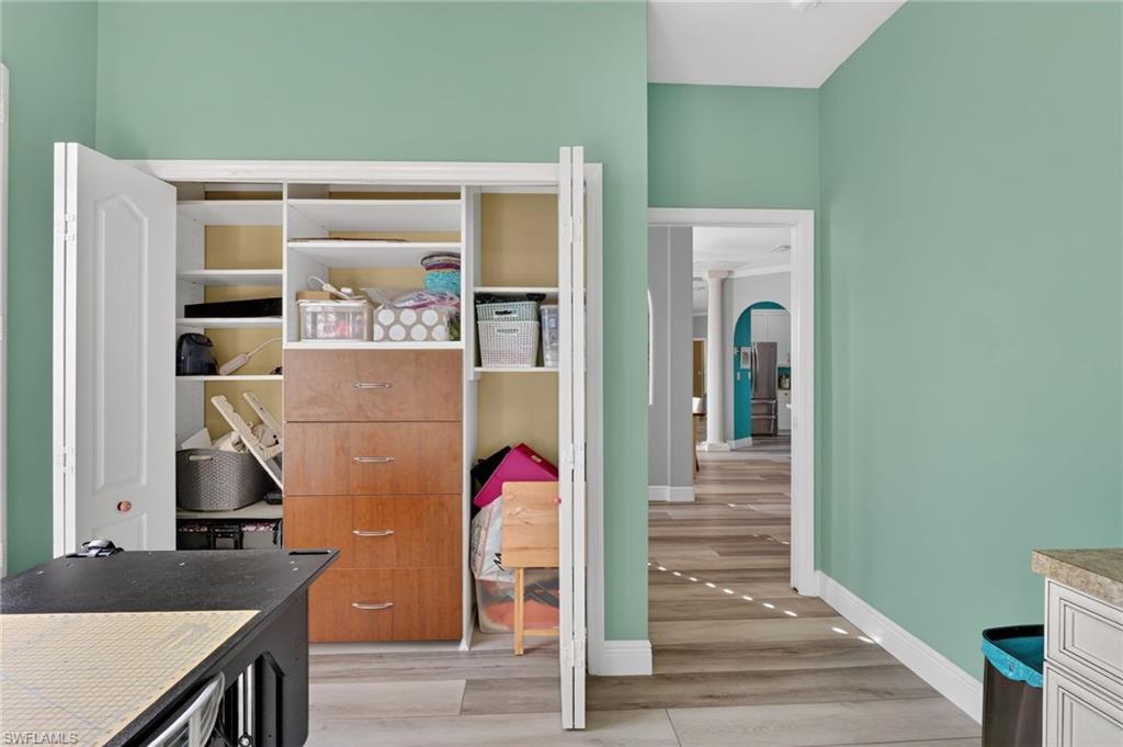 MEADOWBROOK - Residential