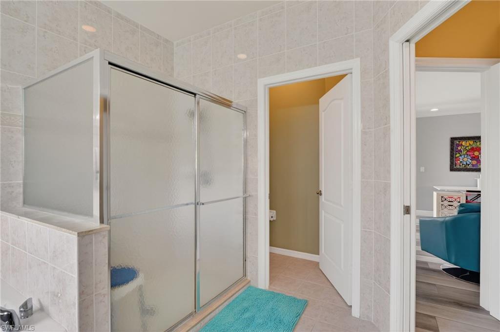 MEADOWBROOK - Residential