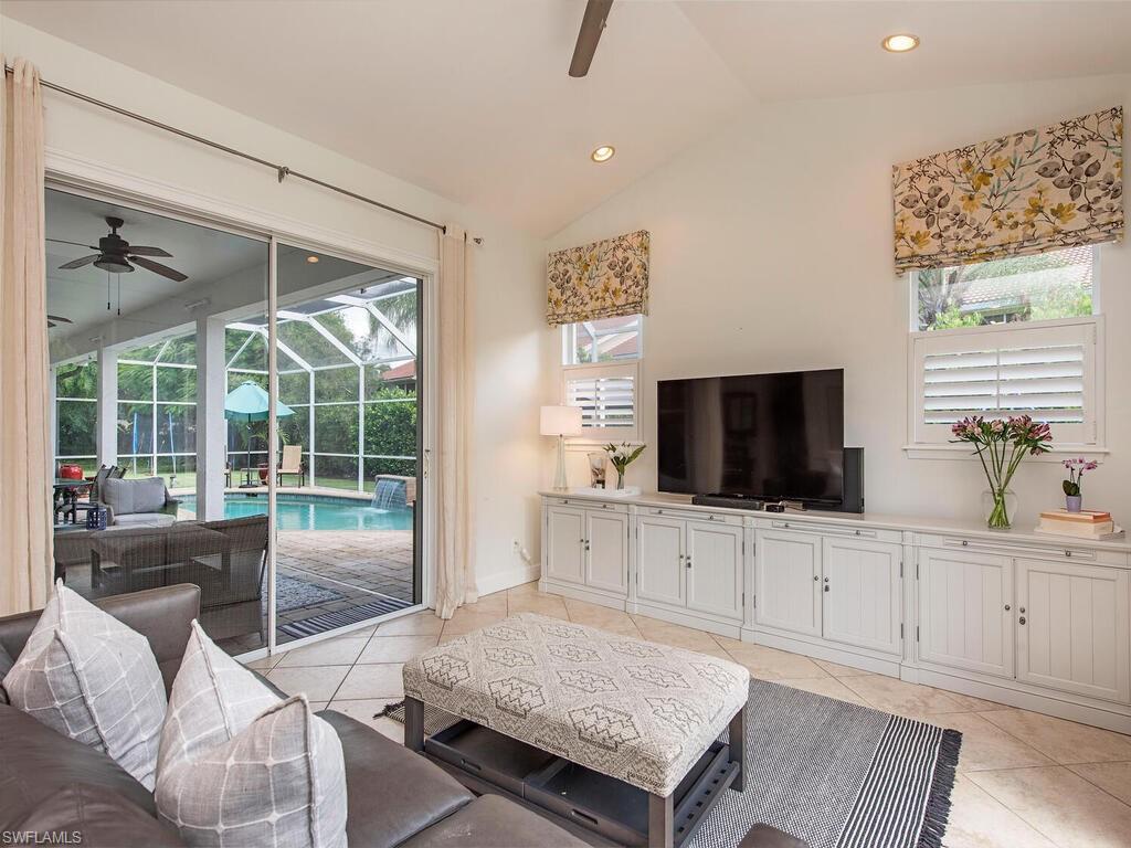 MONTEREY - Residential