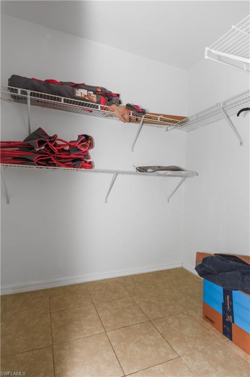 MIRROR LAKES - Residential