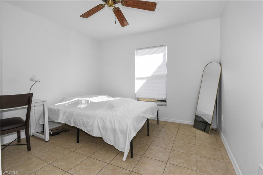 MIRROR LAKES - Residential