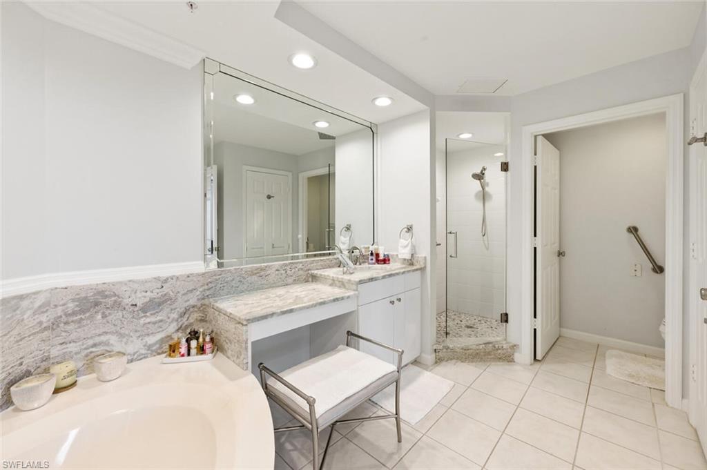 ARUBA AT COVE TOWERS - Residential