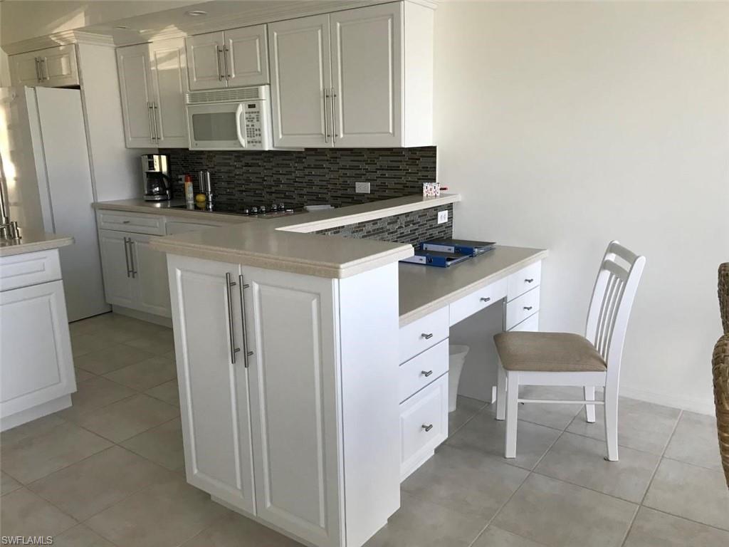 SPANISH WELLS - Residential