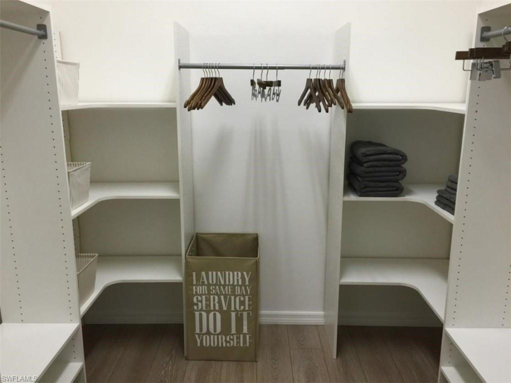 SPANISH WELLS - Residential