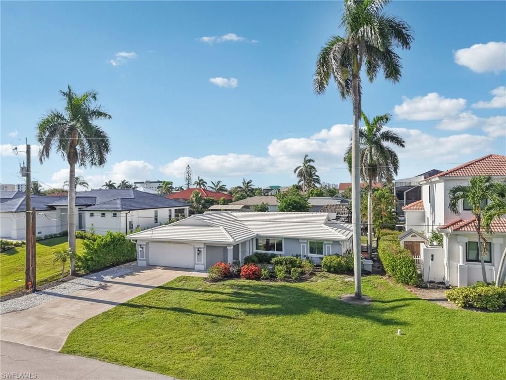 LITTLE HICKORY SHORES - Residential