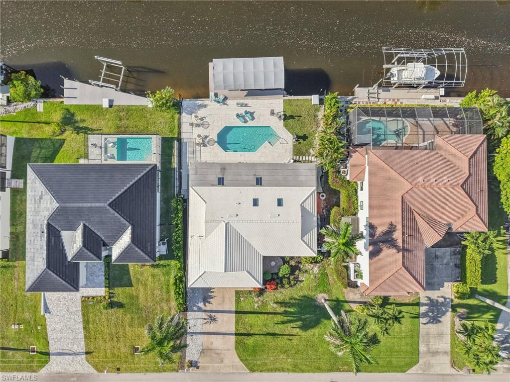 LITTLE HICKORY SHORES - Residential