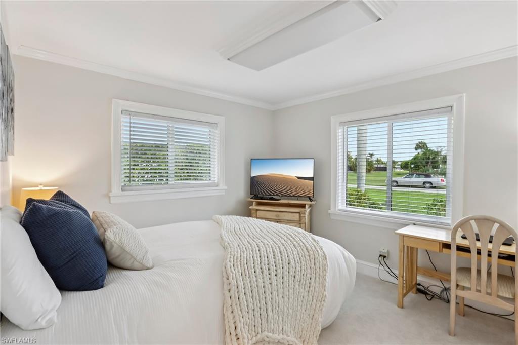 LITTLE HICKORY SHORES - Residential
