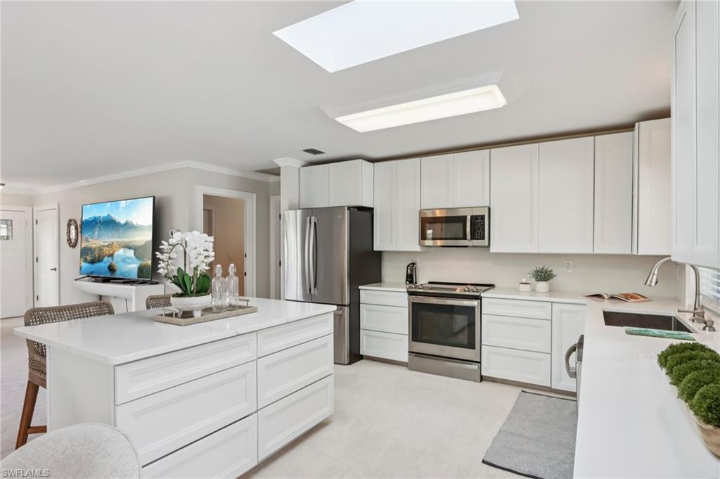 LITTLE HICKORY SHORES - Residential