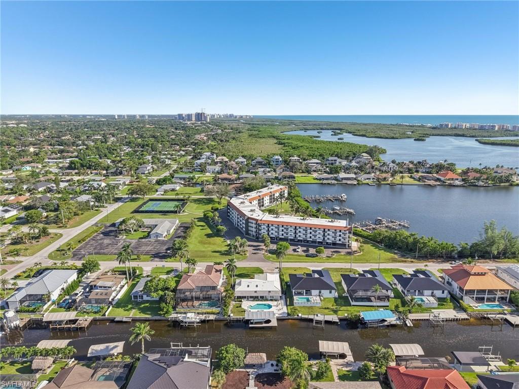 LITTLE HICKORY SHORES - Residential
