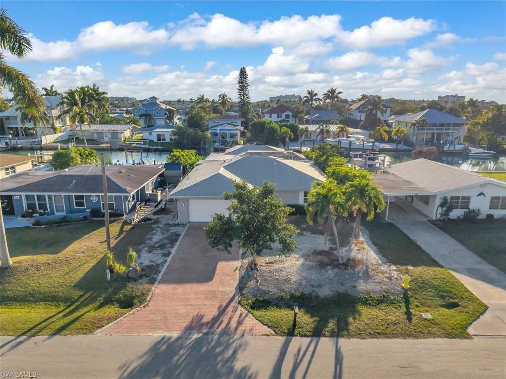 ISLES OF CAPRI - Residential