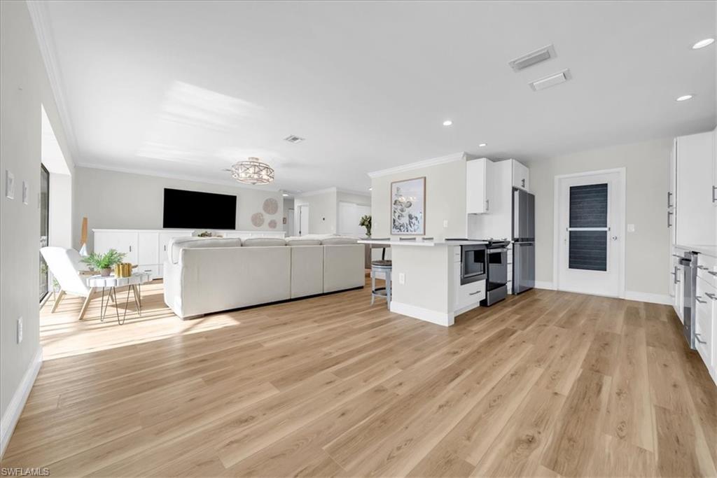 ISLES OF CAPRI - Residential