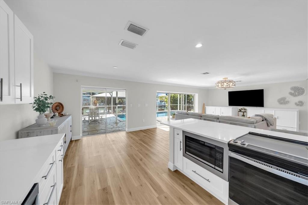 ISLES OF CAPRI - Residential