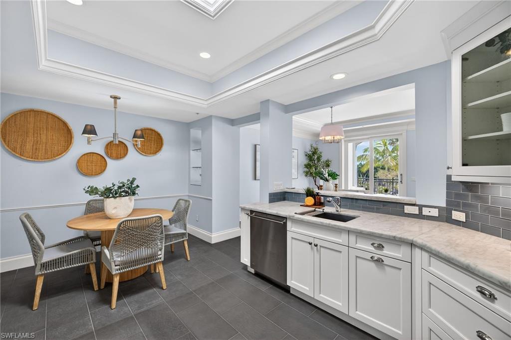 OLDE NAPLES - Residential