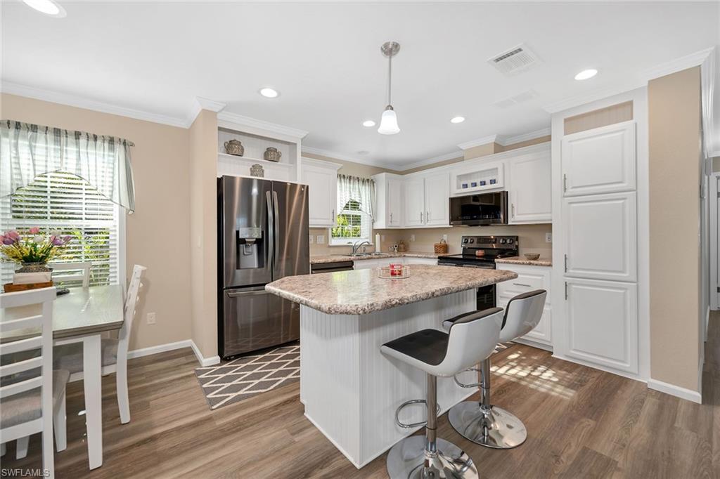 SILVER LAKES - Residential