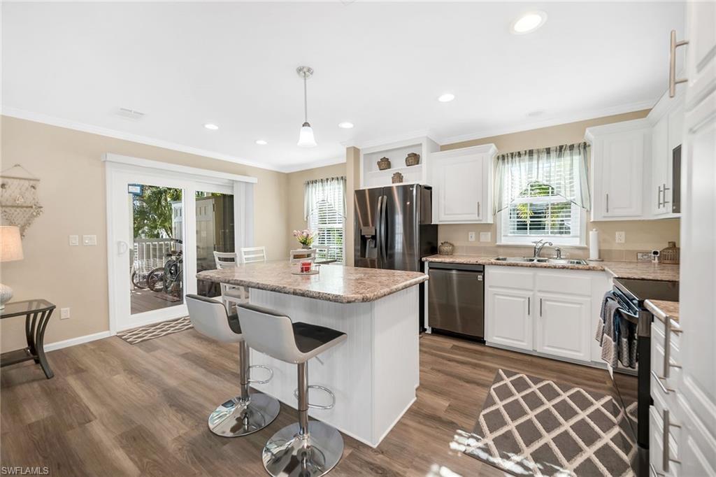 SILVER LAKES - Residential