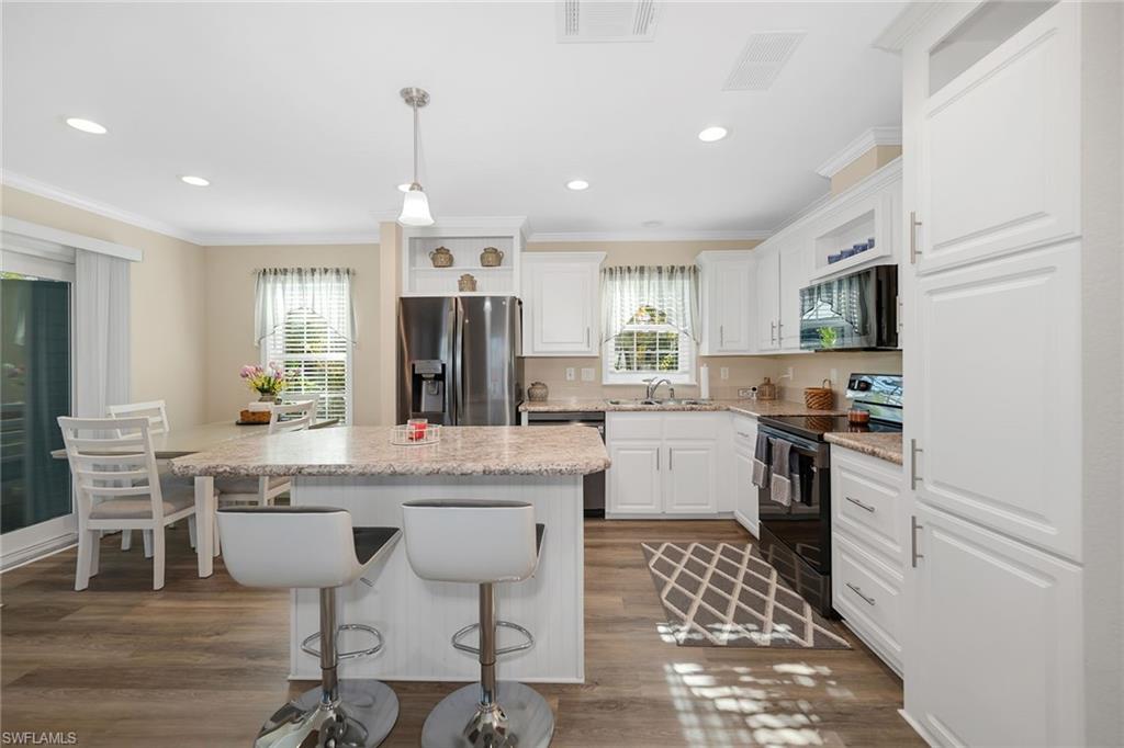 SILVER LAKES - Residential