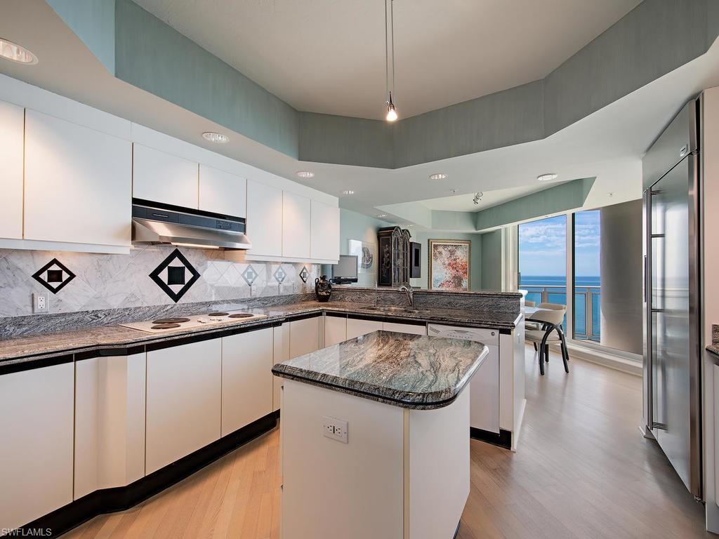 BRIGHTON AT BAY COLONY - Residential