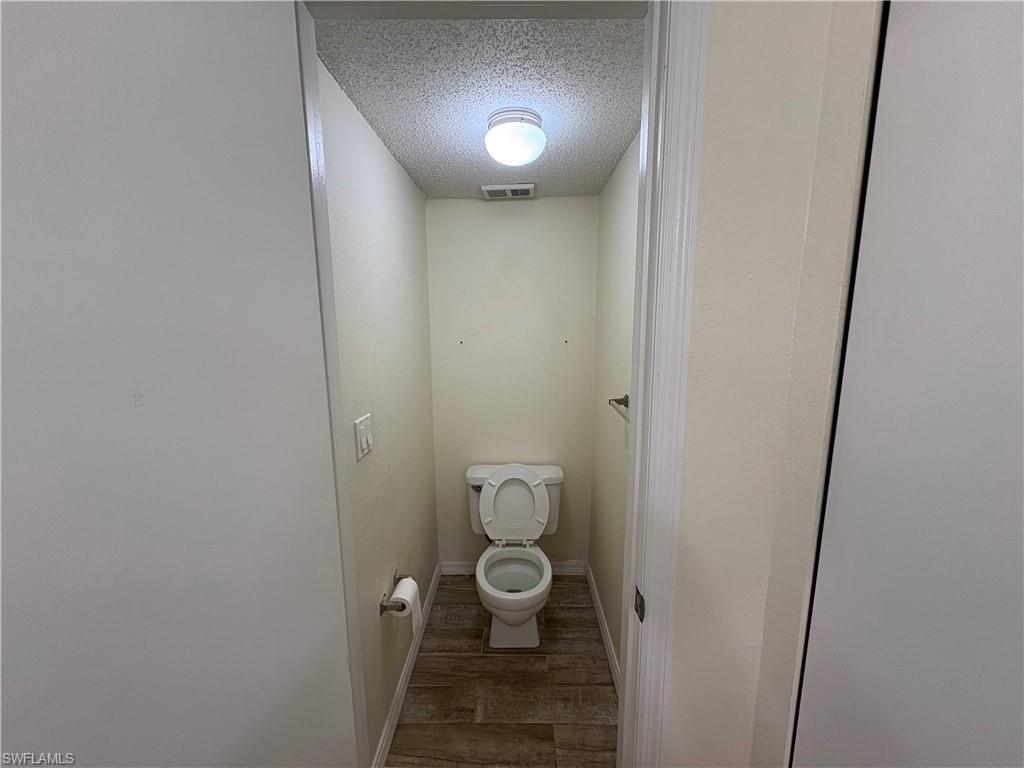 VENETIAN PALMS - Residential