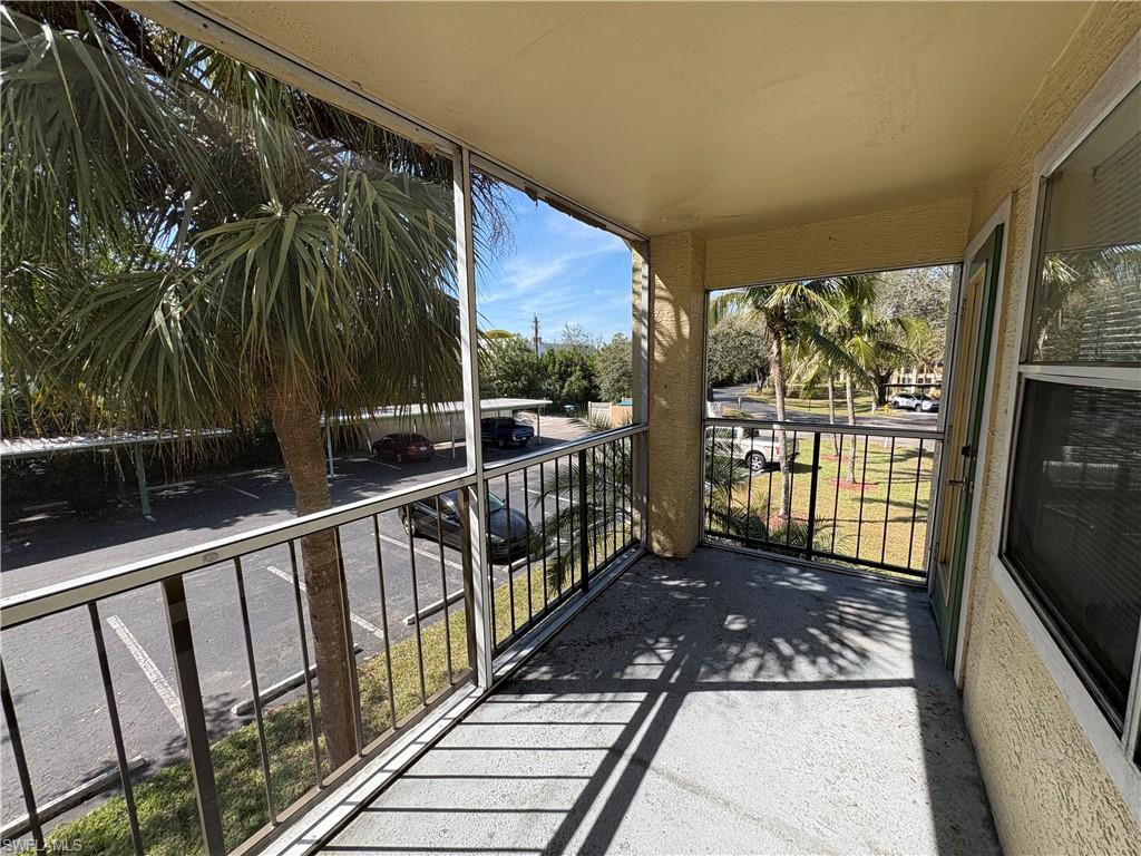 VENETIAN PALMS - Residential