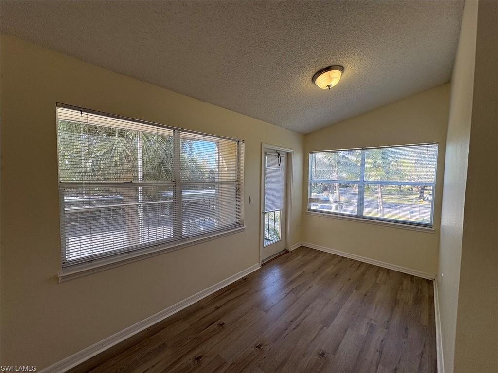 VENETIAN PALMS - Residential