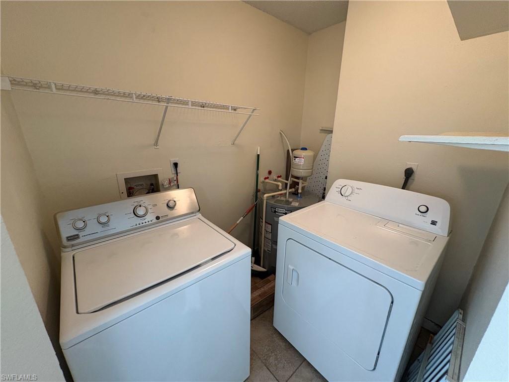 VENETIAN PALMS - Residential