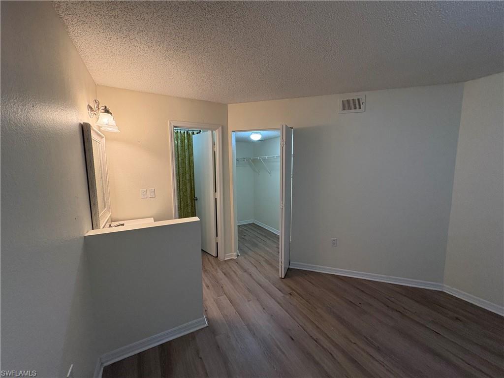 VENETIAN PALMS - Residential