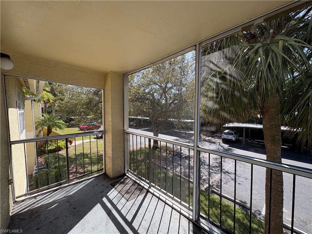 VENETIAN PALMS - Residential