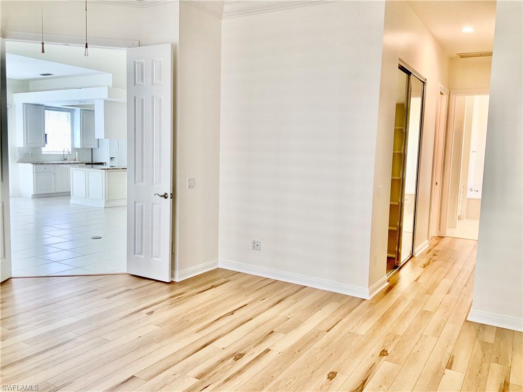 ISLAND WALK - Residential