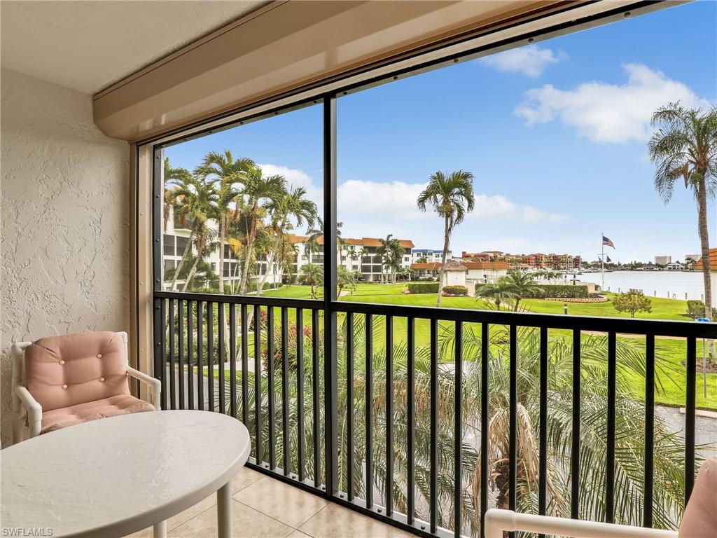 SMOKEHOUSE HARBOUR - Residential