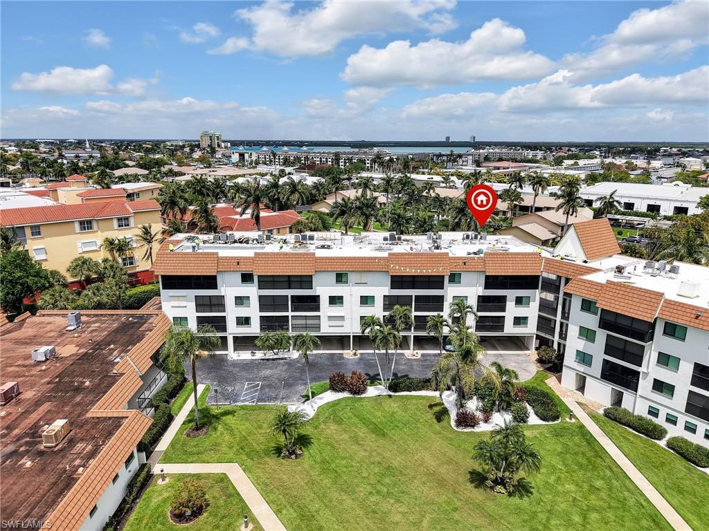 SMOKEHOUSE HARBOUR - Residential